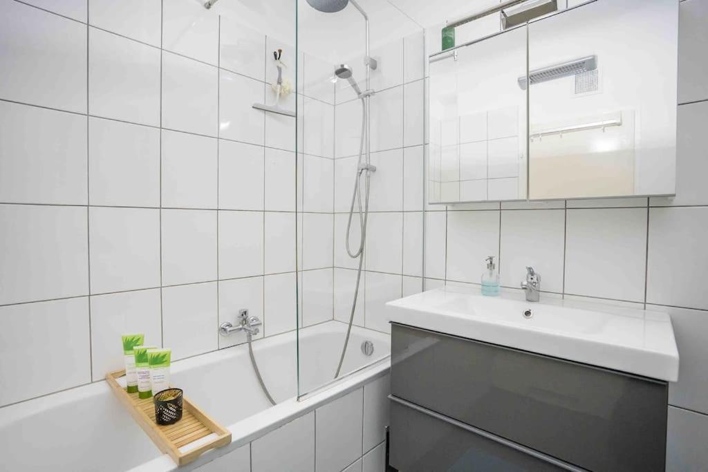 Cozy And Stylish Apartment Near Schoenbrunn Castle Vienna Exterior photo